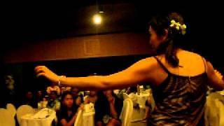 Leilani & Owen's wedding - traditional Hawaiian dance