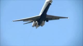 Delta Airlines McDonnell Douglas MD-88 [N916DL] Landing at LaGuardia International Airport