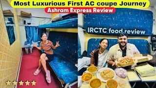 Most Luxurious First AC Journey with Delicious IRCTC food || Rajdhani bhi iske samne fail hai 