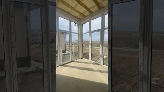 Интересный вариант дома в станице Раевской.