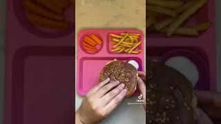 Kids lunch ideas #homemadefood #fatimaslunchideas #kidslunchideas #hamburgers #fries #momlife #kids