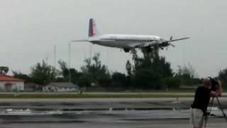 Eastern DC-7B take-off July 4th, 2010