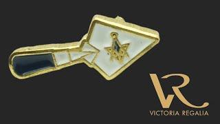 Masonic Trowel Lapel Pin - Badge in Gilt Metal and Enamel