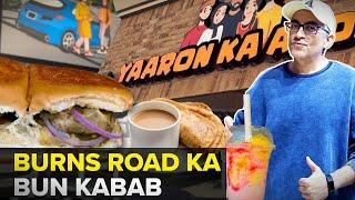 Karachi Style Bun Kabab at Ridgeway Plaza Mississauga | Yaaron Ka Adda |  Street Food PK