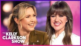 Taylor Tomlinson & Kelly Clarkson Agree On When It's NOT Okay To Wear Your Own Merch