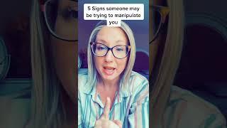 5 Signs someone is trying to manipulate you #traumahealing #manipulation #narcissist #healing