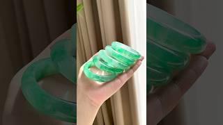翡翠手鐲定製，工廠新切一手飄花翡翠手鐲，質量顏值一步到位。#翡翠 #翡翠玉石 #翡翠直播 #翡翠手鐲 #天然翡翠 #珠寶首飾 #翡翠知識 #翡翠科普 #翡翠手鐲定製 #珠寶定製