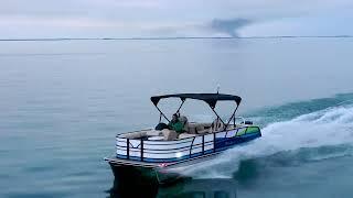 Paradise Pontoon 240 Shown by Freedom Boat club