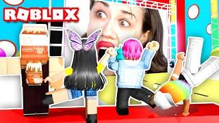 HILARIOUS Hole In the Wall With Friends! (Roblox)