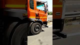 Efficient Highway Cleaning, Truck Mounted Sweeper. #cleaningservice #roadsweeper #cleanindia