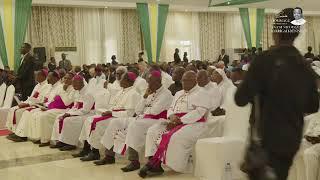 Togo:Dernier hommage rendu à Mgr Barrigah à la Présidence  en présence des dignitaires