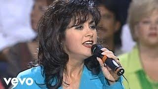 Bill & Gloria Gaither - Jesus Saves [Live] ft. Candy Hemphill Christmas, David Phelps