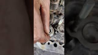 Engine head lock install