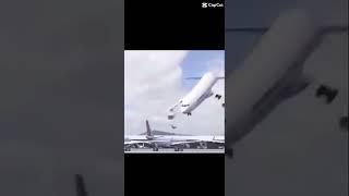 W dance skills from an airplane #aviationnerds #memes #trendingshorts #funny #airplanegeek #edit