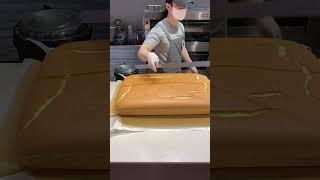 Giant Original Jiggly Cake Cutting - #shortsvideo