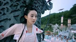 花千骨遭受穿魂钉的痛苦，白子画于心不忍/Zhao LiYing‘s video HuaQianGu #花千骨#赵丽颖#白子画#zhaoliying