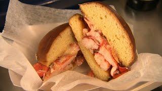 Chicago’s Best Lobster Roll: The Happy Lobster Truck