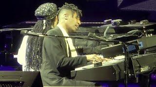 Jon Batiste CRASHES Stevie Wonder charity event @ Crypto Arena in Los Angeles 2024-12-14