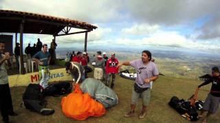 Parapente voando sozinho Governador Valadares