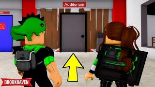 Minha Escola Tem Um Segredo! (Roblox História)