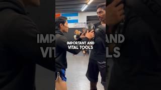 Beginners breakdown on angles and off balance by opponent. #coach #muaythai #beginners