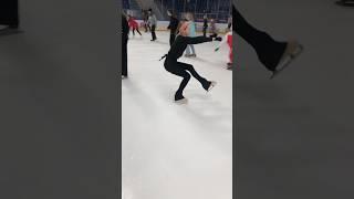 Массовое катание, 1 раз пистолетик на новых коньках#любитель #фигурноекатание #лед #вращение #ice