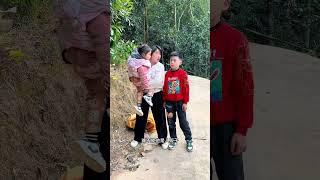 聪明的小男孩遇险成功自救#反转#农村短剧#正能量#人贩子#shorts