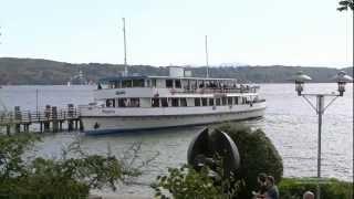 Starnberg - Bahnhof See - Aussicht über den See mit Anlegemanöver der MS Bayern