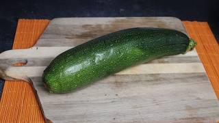 Only 1 Zucchini: A quick pie with semolina and cheese that melts in your mouth