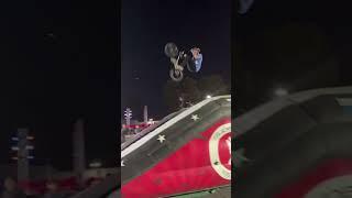 Dougsterbob can frontflip?  #bmx