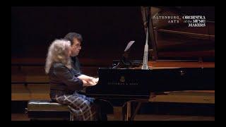 Martha Argerich & Dario Ntaca play Bach's "Gottes Zeit ist die allerbeste Zeit" (arr. Kurtág)