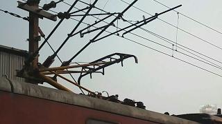 Indian Railways : ITarsi (ET) WAP-4 Class Eloco Pantograph Switching Up at Allahabad Eloco Trip Shed