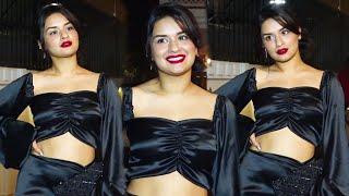 Glamorous Avneet Kaur Looks HOT & $EXY In Black Dress Snapped At Nawazuddin House Warming Party