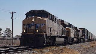 Railfanning in Ysleta in El Paso, TX 03/07/2025