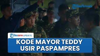 Mayor Teddy Usir Paspampres Berbadan Tegap yang Payungi Presiden Prabowo di Parade Senja Akmil