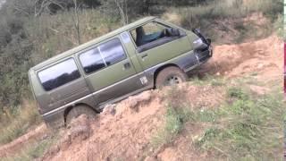 Mitsubishi L300 4WD 4X4 Driving in gravel pit