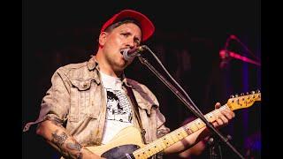 Mikey Moo - Uncomfortable silence - Live on Band in Seattle