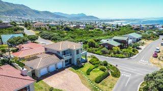 Beautiful home for sale in Vermont, Hermanus, South Africa: R5,400,000.