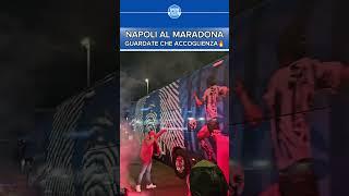 NAPOLI ARRIVATO AL MARADONA PER LA SFIDA AL BARCELLONA - GUARDATE CHE ACCOGLIENZA  #shorts