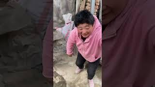 回来了，姐姐想我们了#记录真实生活 #张东要奋斗 #张东带妞妞去看病 @张东要奋斗