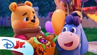 Winnie the Pooh & Eeyore go Trick-or-Treating  | Playdate with Winnie the Pooh | @disneyjr