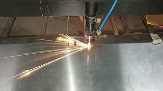 laser co2 cutting metal