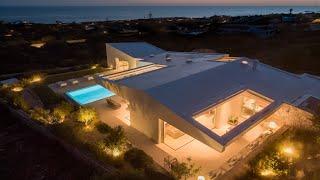 Esta casa de lujo con vistas al mar no es una más…