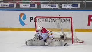 Goaltender Alexander Skrynnik in action vs CSKA Moscow 1.12.17