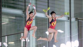 Fun leaps from Olympic diving champions during demonstrations in Hong Kong｜Paris 2024｜中国内地奥运健儿访港｜全红婵