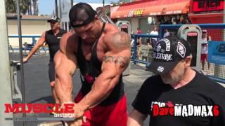 Morgan Aste trains in the Pit on Muscle Beach