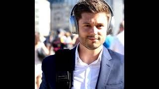 Smombie - Are you a Smombie?  #cyberpsychology #cyberfiles #smartphone