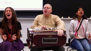 'Maha Mantra' by Kunti Camille, Bhakta Gabriel & Vrinda Rana - Hare Krishna Music LIVE Kirtan