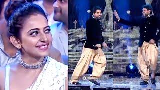 Rakul Preet Enjoying Jani Master's Dance Performance At SIIMA