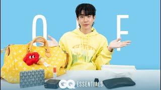 ออฟ - จุมพล กับ 8 สิ่งที่ขาดไม่ได้ [ENG SUB] | GQ My Essentials